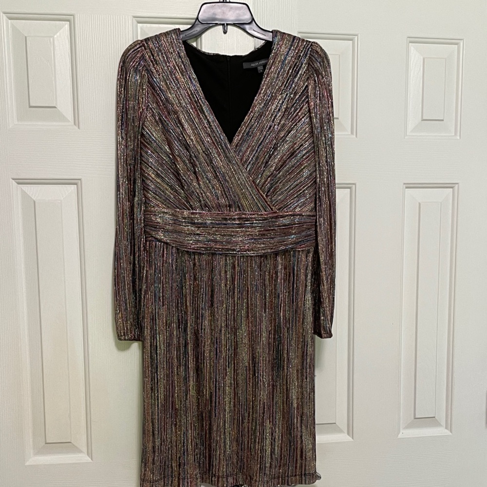 julia jordan Metallic V-Neck Long Sleeve Disco  Dress